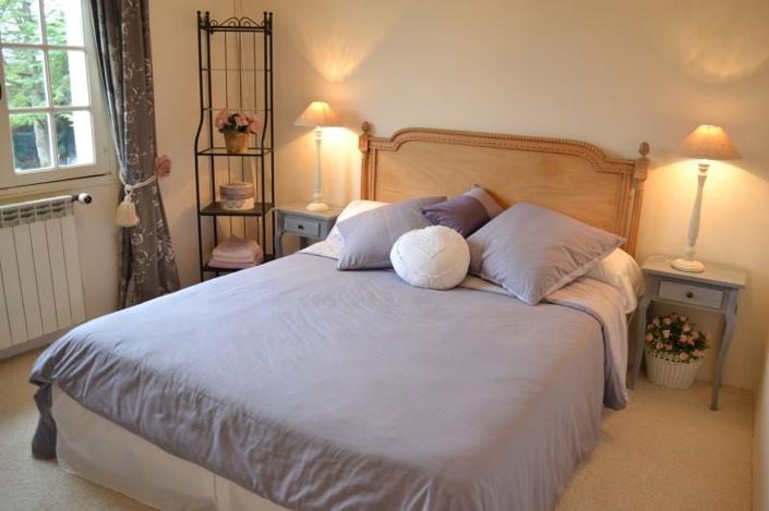 Image No.8-4 Bed House for sale