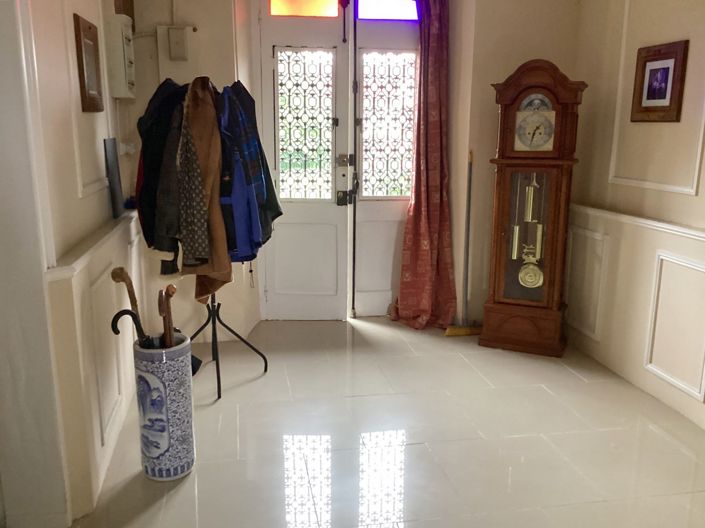 Image No.11-6 Bed House for sale