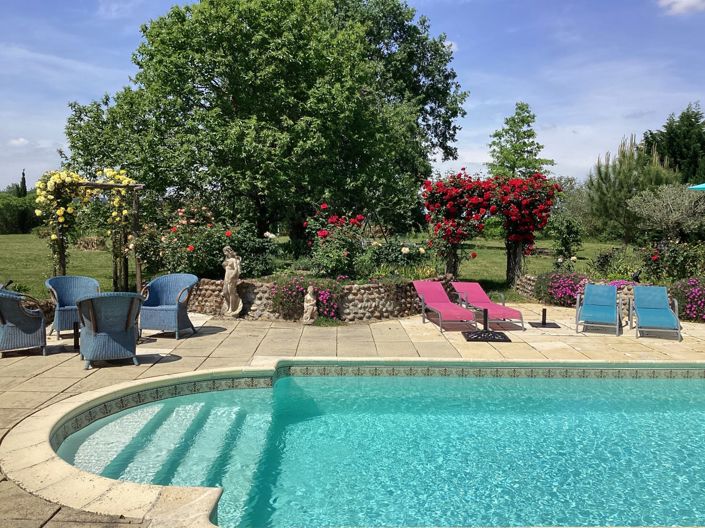 Image No.17-6 Bed House for sale