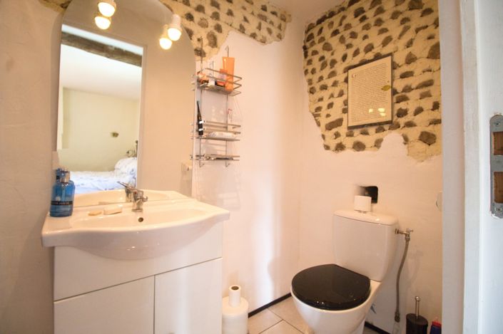 Image No.20-6 Bed House for sale