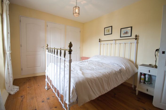 Image No.24-6 Bed House for sale