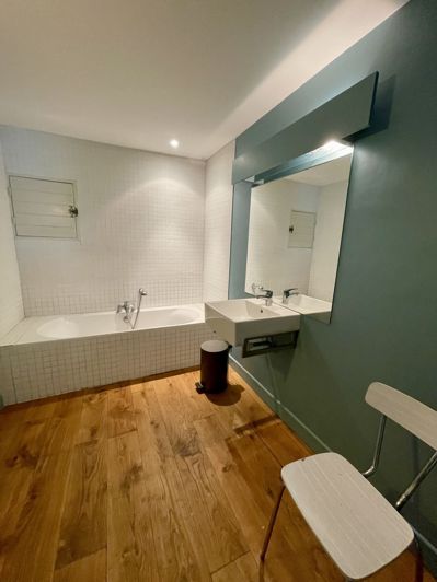 Image No.16-7 Bed House for sale