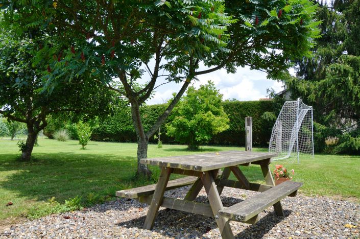 Image No.30-8 Bed House for sale