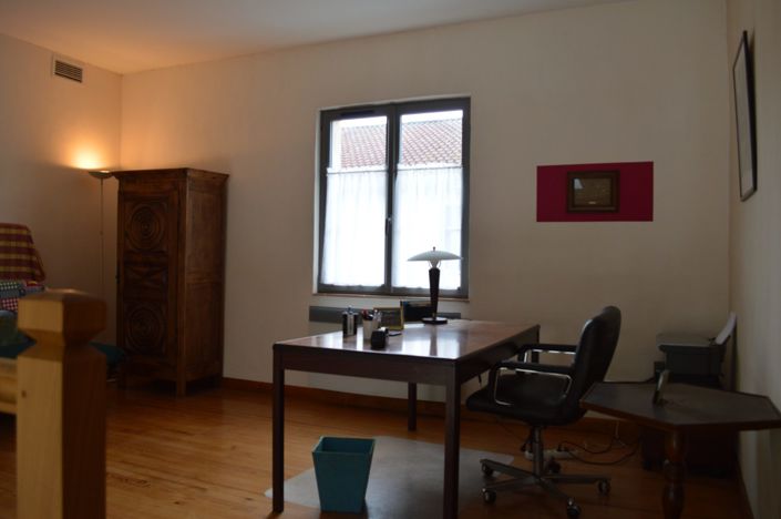 Image No.24-3 Bed House for sale