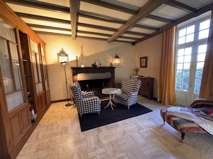 Image No.10-4 Bed House for sale