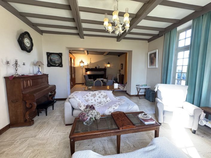 Image No.11-4 Bed House for sale