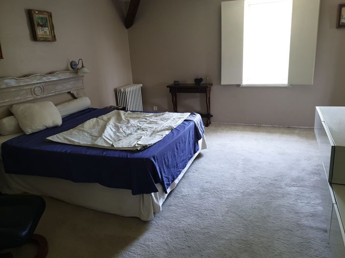 Image No.21-4 Bed House for sale