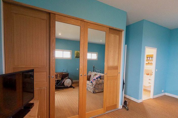 Image No.18-4 Bed House for sale