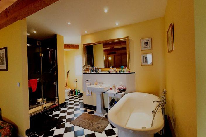 Image No.22-4 Bed House for sale