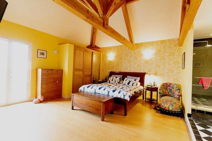 Image No.23-4 Bed House for sale