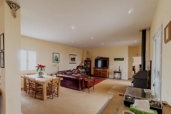 Image No.5-4 Bed House for sale