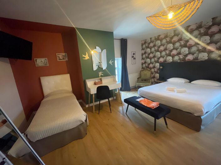 Image No.15-8 Bed House for sale