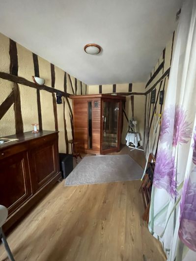 Image No.30-8 Bed House for sale