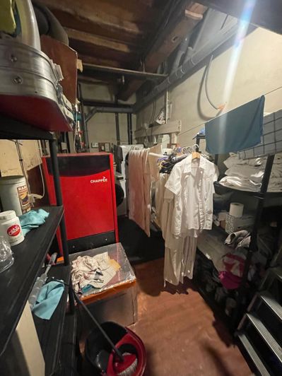 Image No.48-8 Bed House for sale