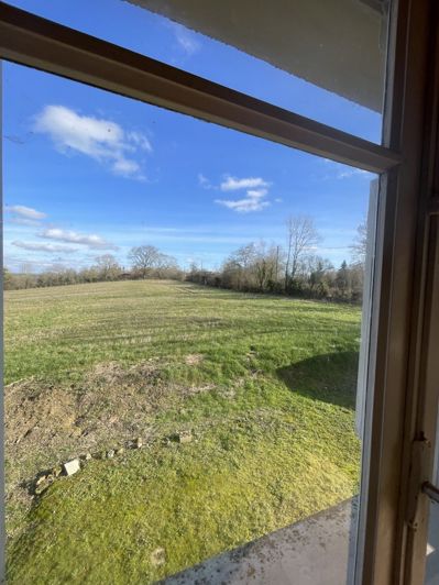 Image No.11-2 Bed House for sale