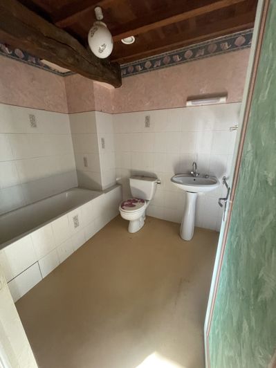 Image No.40-2 Bed House for sale