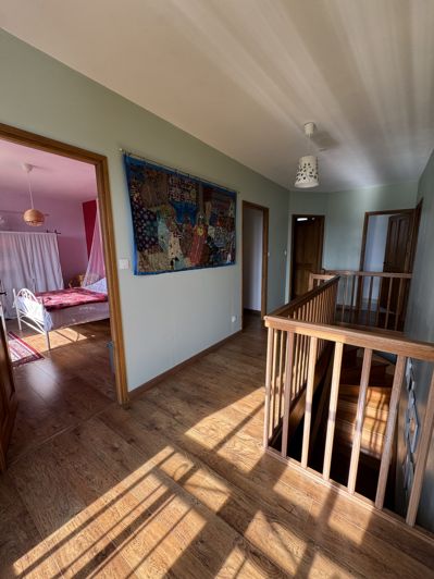 Image No.22-4 Bed House for sale