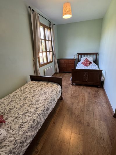 Image No.25-4 Bed House for sale