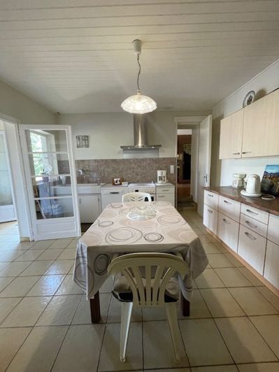 Image No.23-9 Bed House for sale