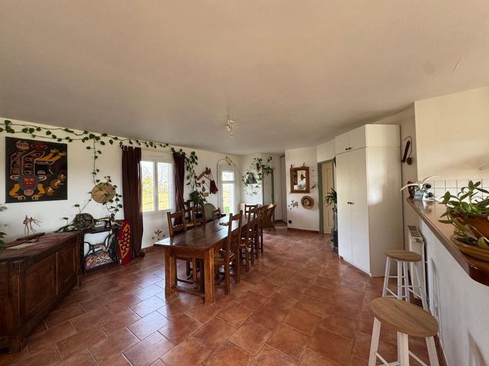 Image No.21-4 Bed House for sale