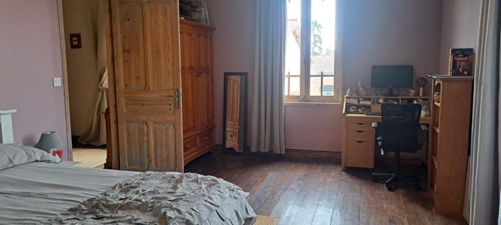 Image No.24-5 Bed House for sale