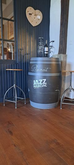 Image No.9-5 Bed House for sale