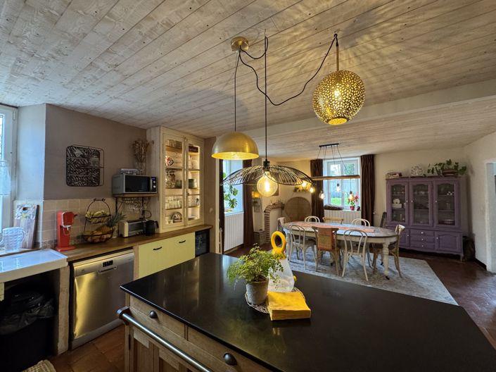 Image No.8-4 Bed House for sale