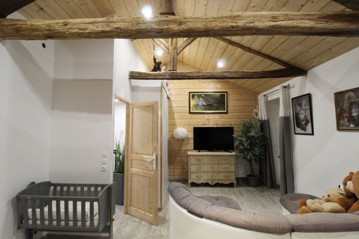 Image No.11-5 Bed House for sale