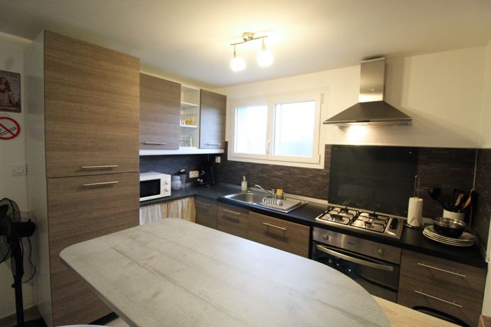 Image No.19-5 Bed House for sale