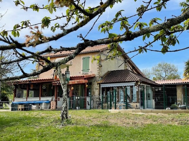 Image No.5-5 Bed House for sale