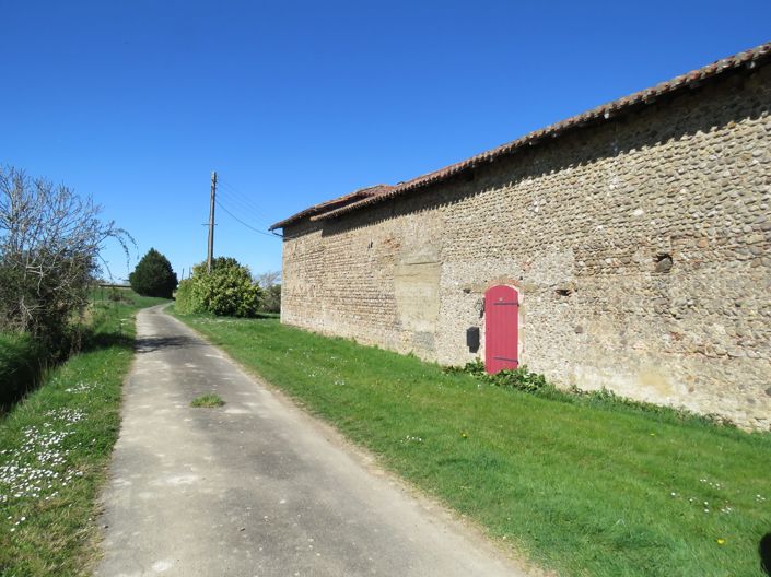 Image No.12-2 Bed House for sale