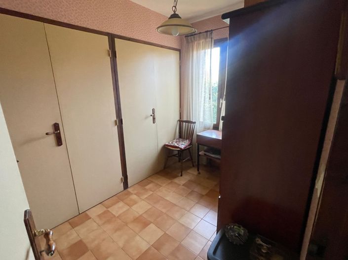 Image No.20-3 Bed House for sale