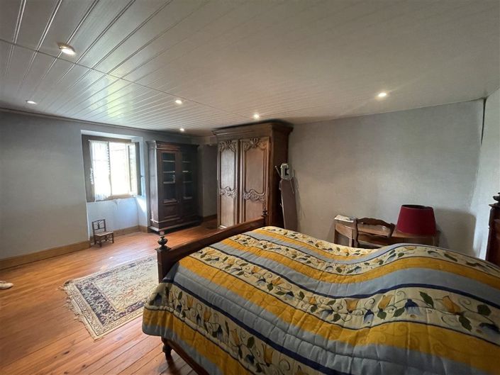 Image No.12-4 Bed Country House for sale