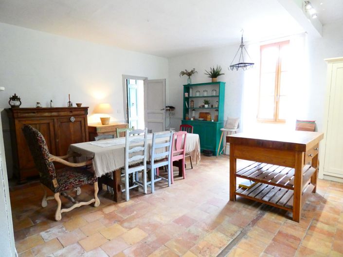 Image No.12-4 Bed House for sale