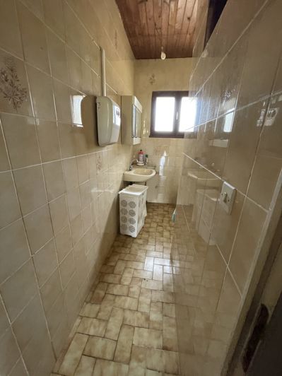 Image No.11-2 Bed House for sale