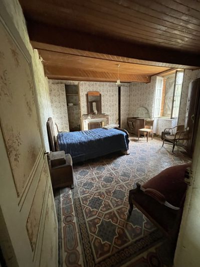 Image No.14-2 Bed House for sale