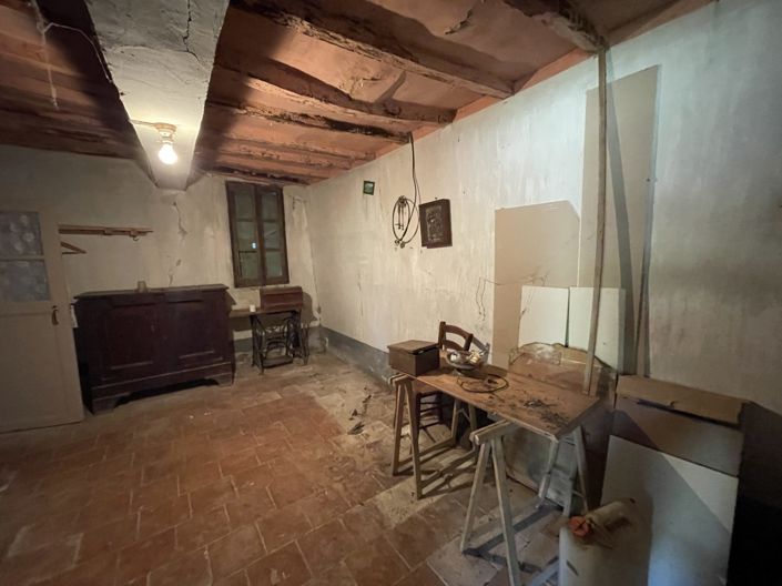 Image No.25-2 Bed House for sale