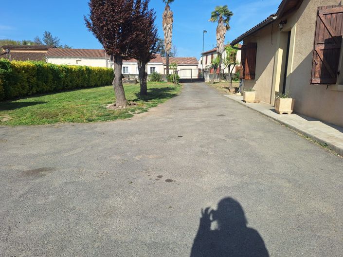 Image No.19-3 Bed House for sale