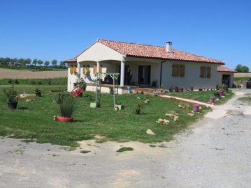 Maisons et Manoirs ‎ most sold property