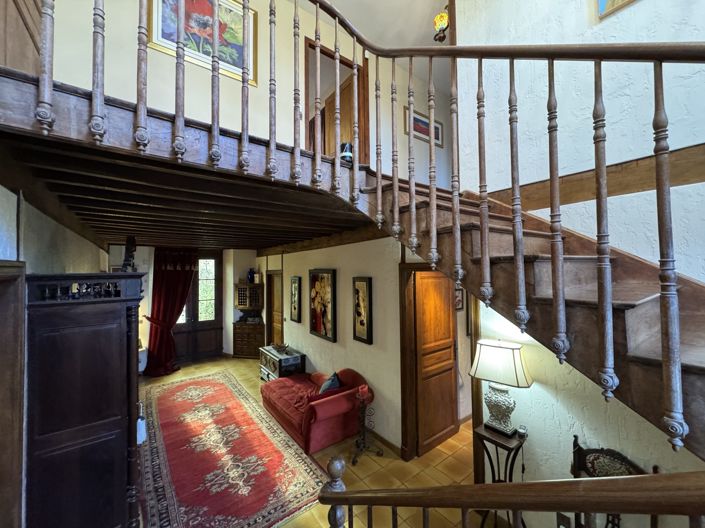 Image No.3-6 Bed House for sale