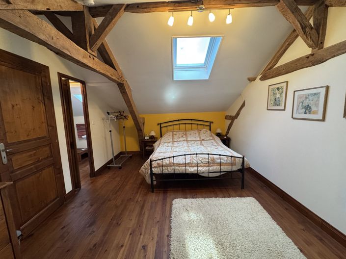 Image No.32-6 Bed House for sale