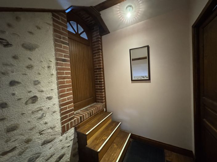 Image No.38-6 Bed House for sale