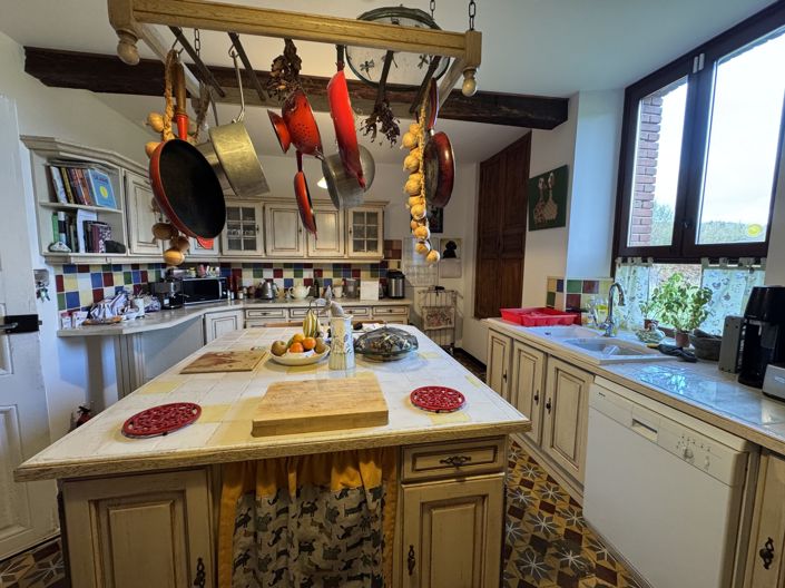 Image No.4-6 Bed House for sale