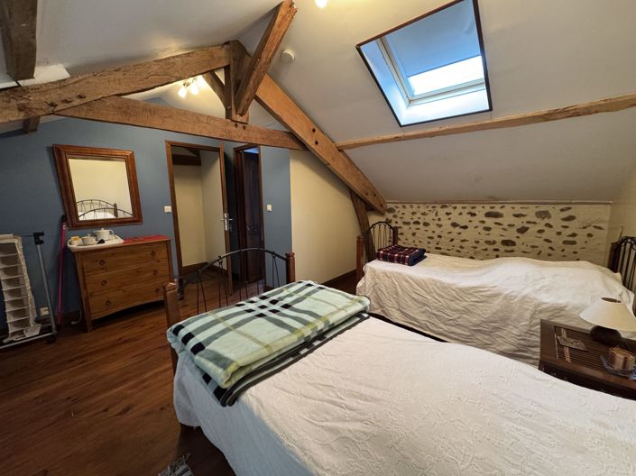 Image No.40-6 Bed House for sale