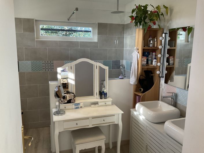 Image No.13-4 Bed Country House for sale