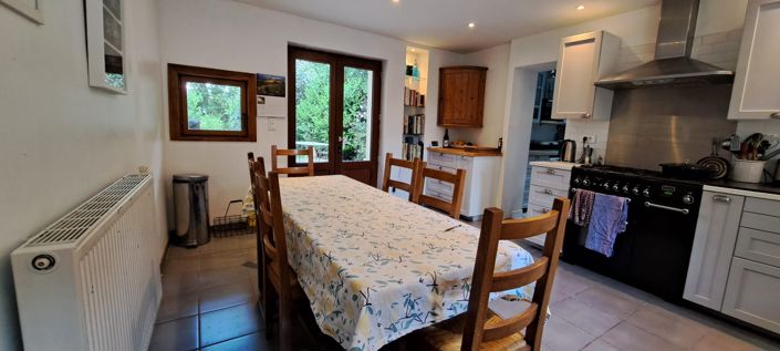 Image No.26-4 Bed House for sale