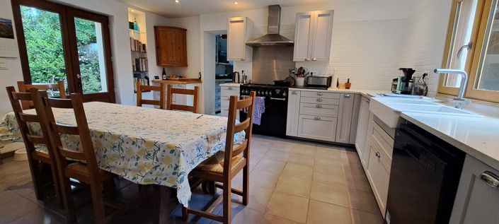 Image No.27-4 Bed House for sale