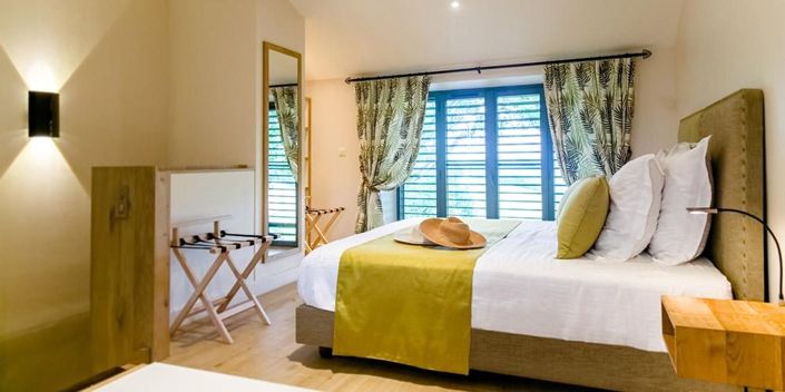 Image No.40-11 Bed Property for sale