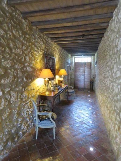 Image No.6-11 Bed Property for sale