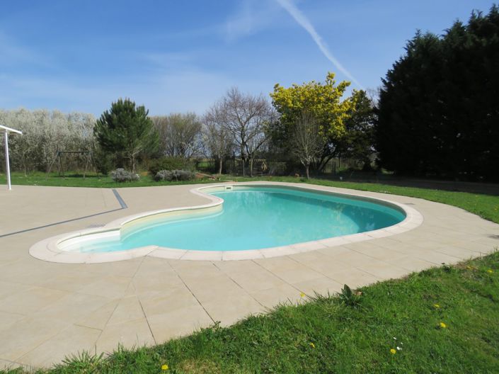 Image No.14-3 Bed House for sale